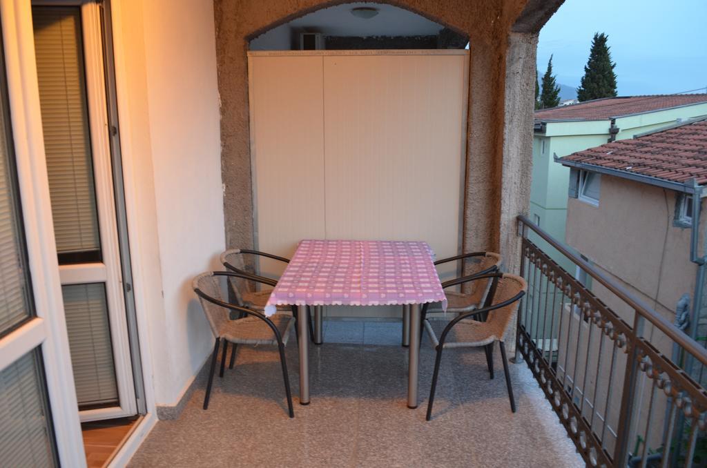 Apartment Folic Сутоморе Екстер'єр фото