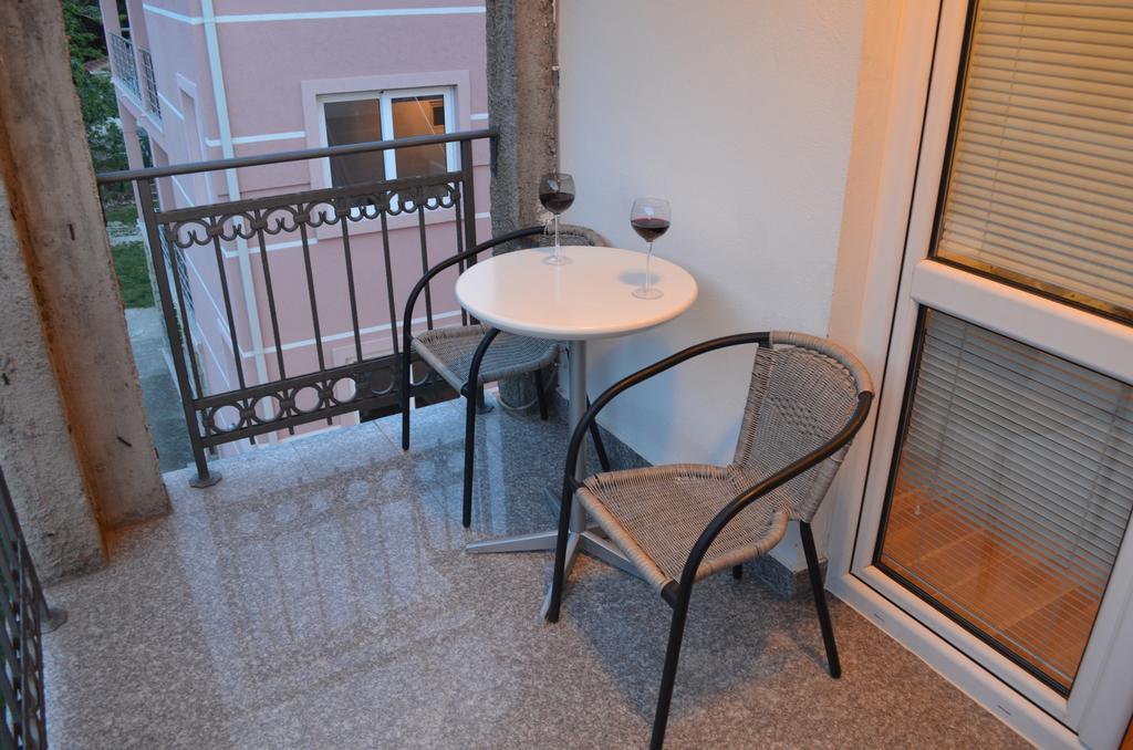 Apartment Folic Сутоморе Екстер'єр фото