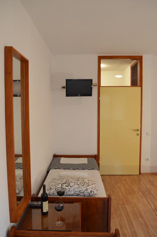 Apartment Folic Сутоморе Екстер'єр фото